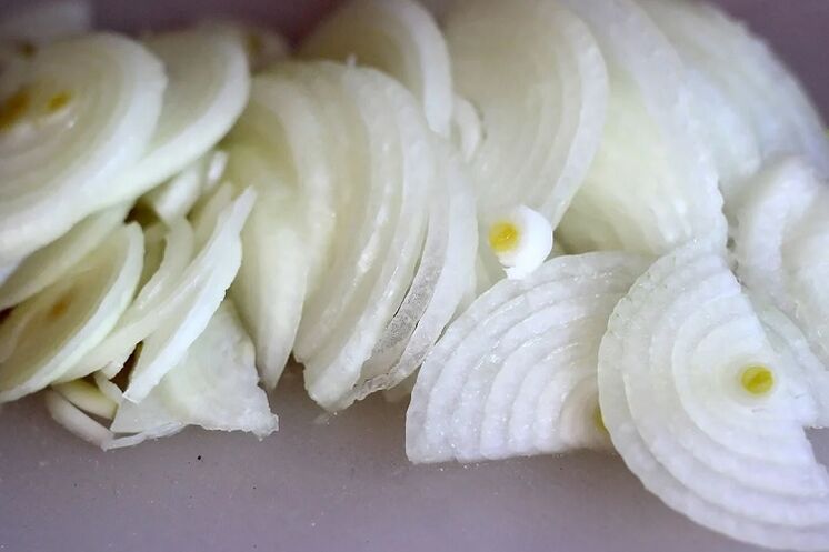Zwiebel fir d'Erhéijung vun der Potenz